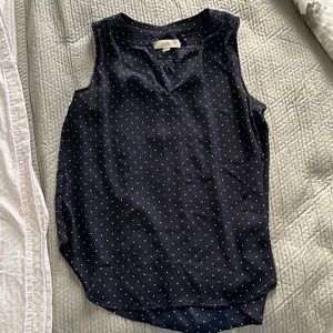 Sleeveless top with star pattern